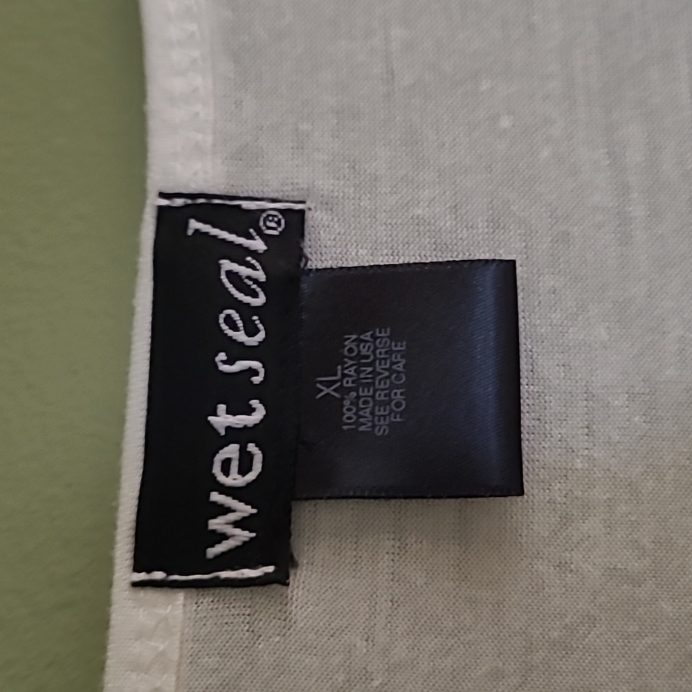 Wet Seal top - Picture 4 of 4